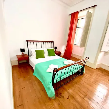 게스트하우스 Artdeco Chiado 4 - Large Comfortable Double With Shared Bathroom
